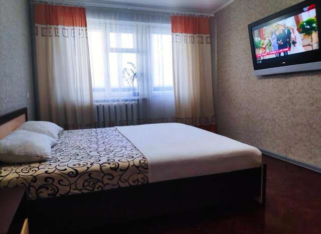 Апартаменты Apartment na Savieсkaj Kanstytuсyі 5 Брест-3